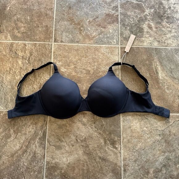 Skims Fits Everybody T-shirt Bra Onyx Size 34DDD